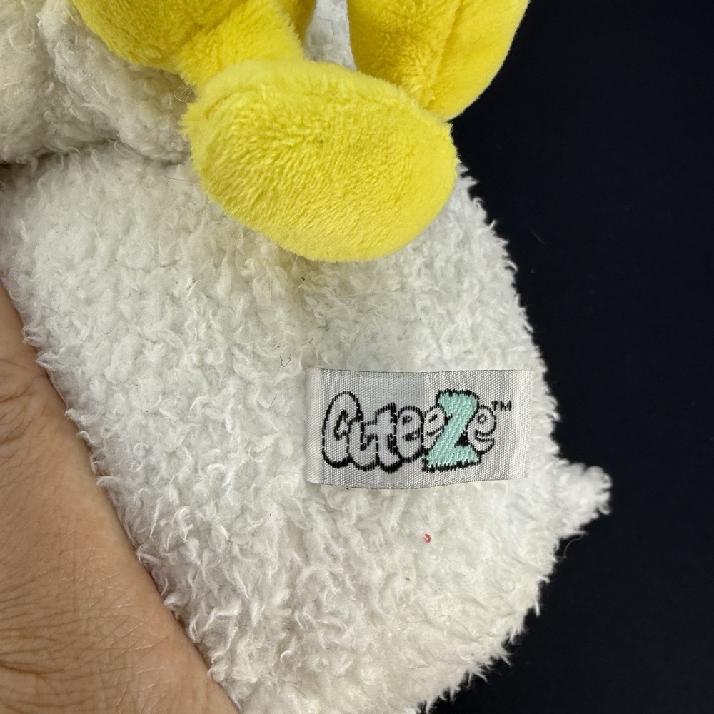 Happiness is a Hug by Hallmark Snoopy & Woodstock Plush - Picture 4 of 10